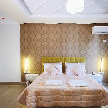 Fafa Hotel 3*